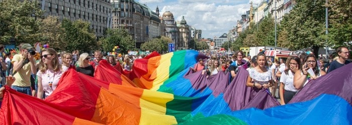 Comment résilier un don régulier à l’association Aides ?