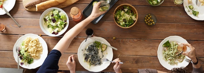 Table avec des plats Quitoque